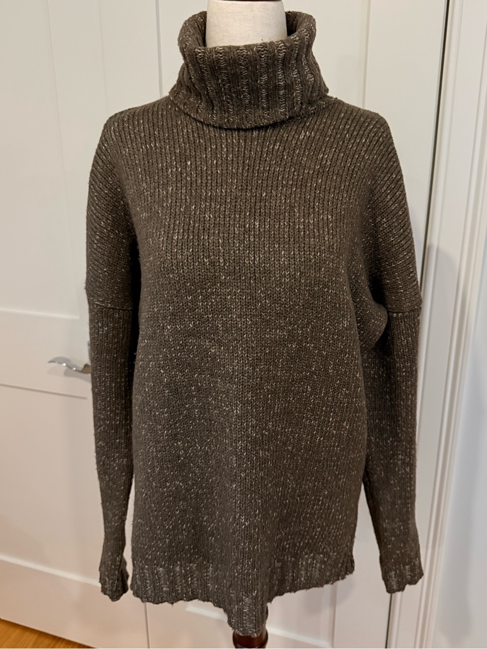 Vince Cashmere Olive Brown Ribbed Turtleneck Sweater